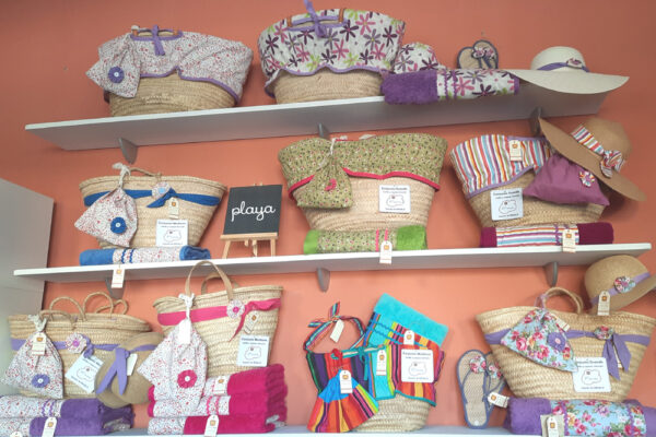 Conjunto toalla mediana + capazo mediano todo forrado + saquito de regalo - Imagen 5